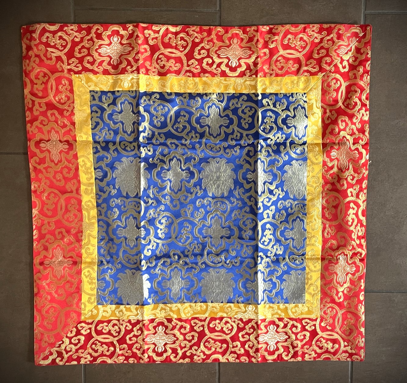Altardecke groß, rot-gelb-blau