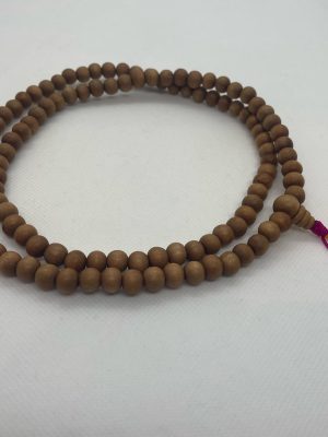 White Sandal Wood Mala 108 beads"> <span class=